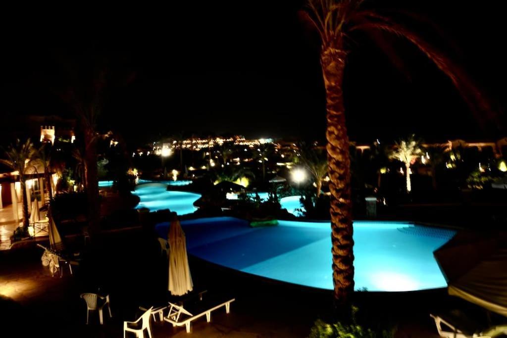 アインソフナ Amazing Beachfront Townhouse Chalet Ain Sokhnaヴィラ エクステリア 写真